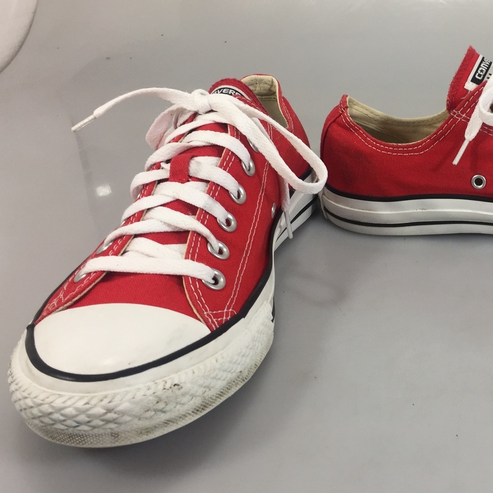 Converse All Star Red Low Rise Gym Shoes M 9 Wo 11